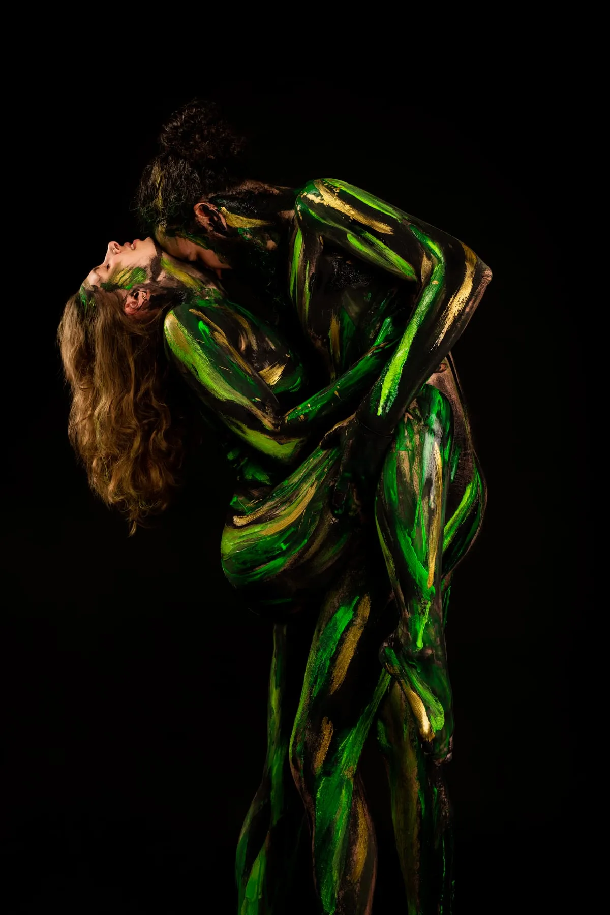 Künstlerischer Akt mit Bodypainting